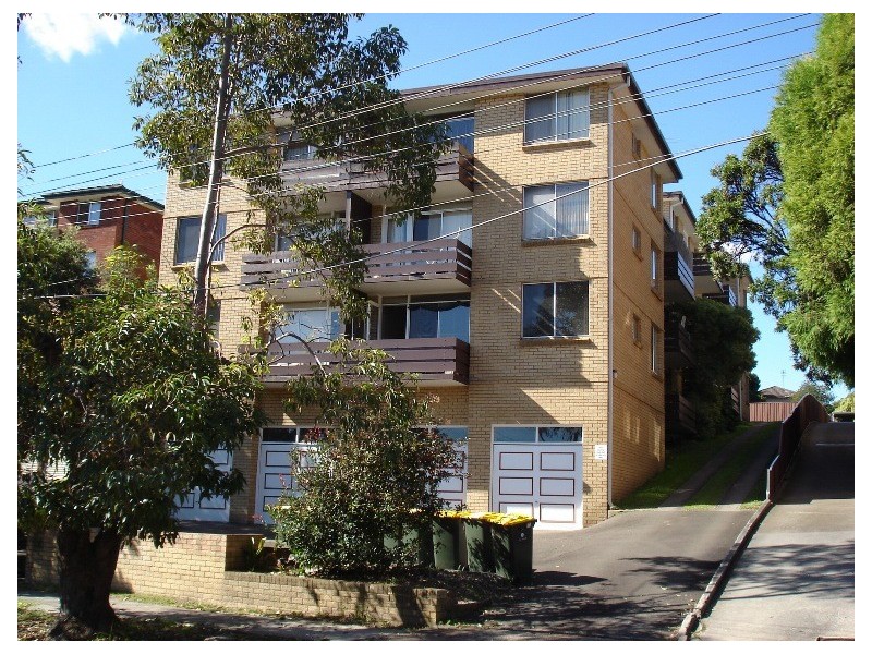 19 Meadow Crescent, Meadowbank NSW 2114
