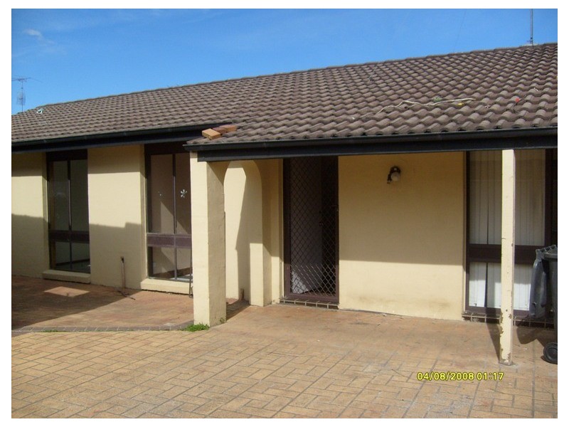 5 Iowa Close, St Clair NSW 2759