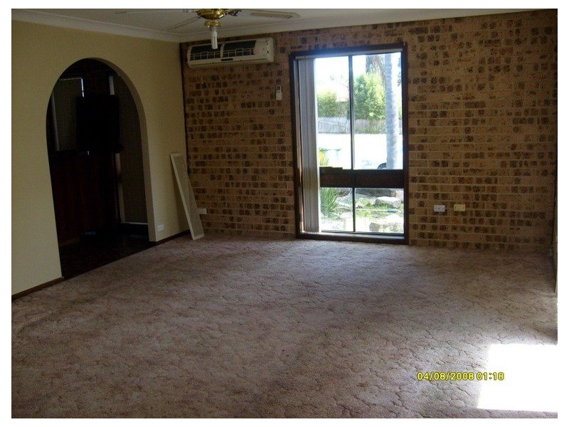 5 Iowa Close, St Clair NSW 2759