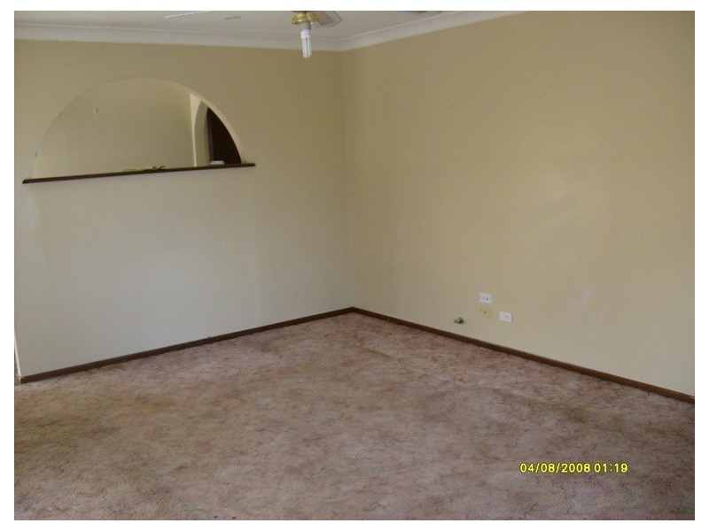 5 Iowa Close, St Clair NSW 2759