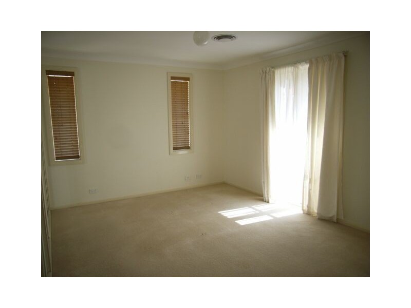 11 Brooklyn Cr, Carlingford NSW 2118