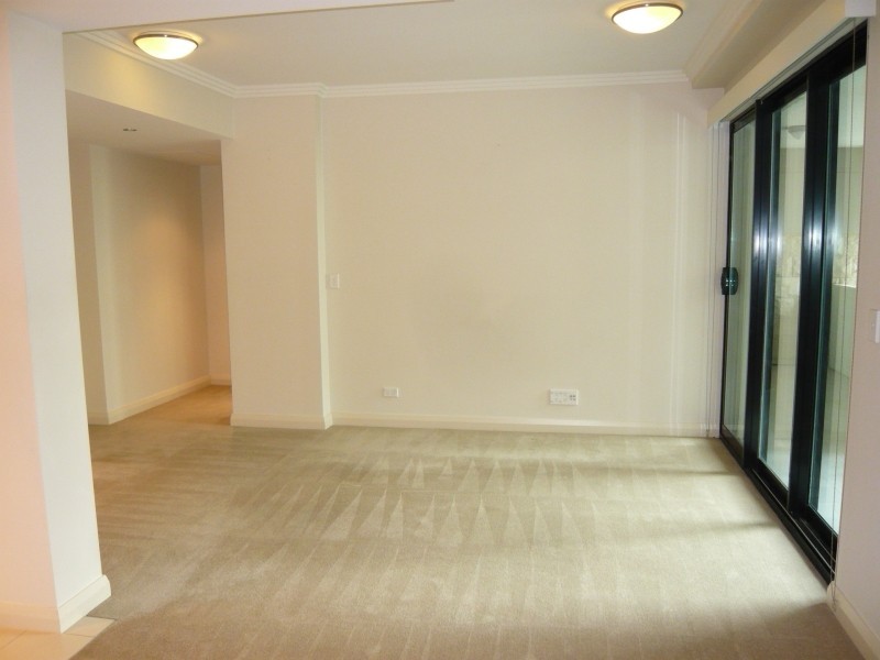 4/21 Angas Street, Meadowbank NSW 2114