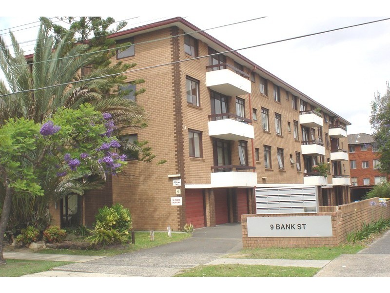 16/9 Bank Street, Meadowbank NSW 2114