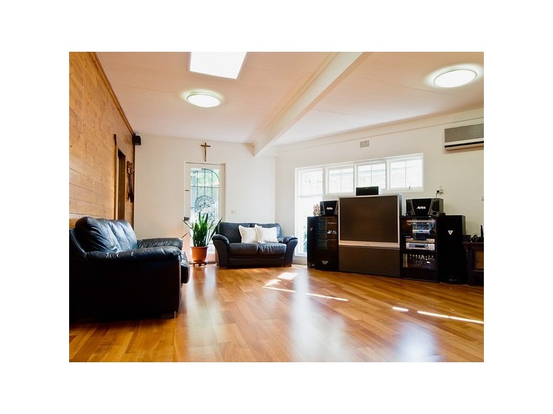 15a Coronation Av, Eastwood NSW 2122