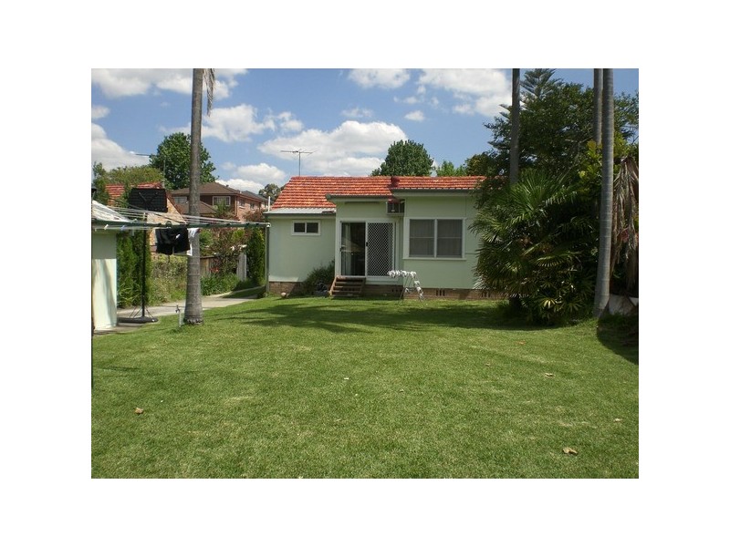 20 Johnston Rd, Eastwood NSW 2122