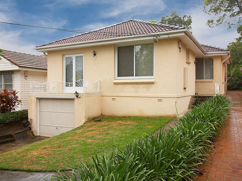 13 Cecil ST, Denistone East NSW 2112