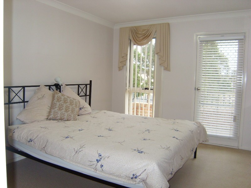 9 Jacaranda Ct, Fairfield East NSW 2165