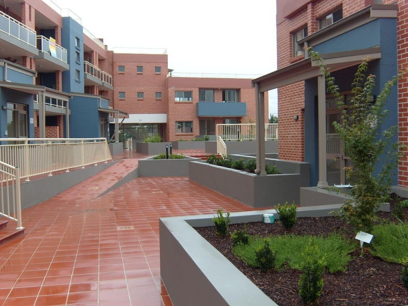 548-556 Woodville Road, Guildford NSW 2161