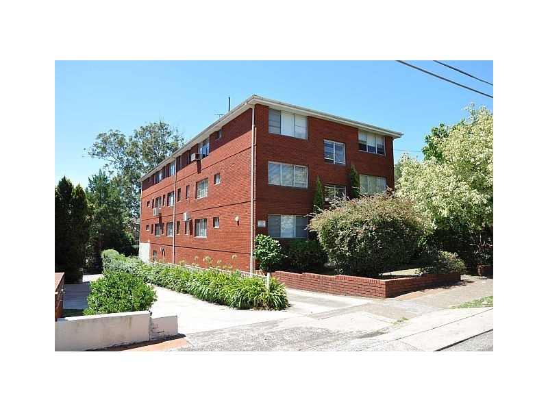 4/12  May St, Eastwood NSW 2122