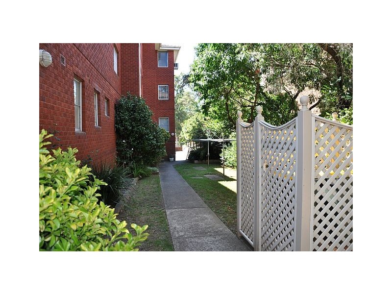 4/12  May St, Eastwood NSW 2122