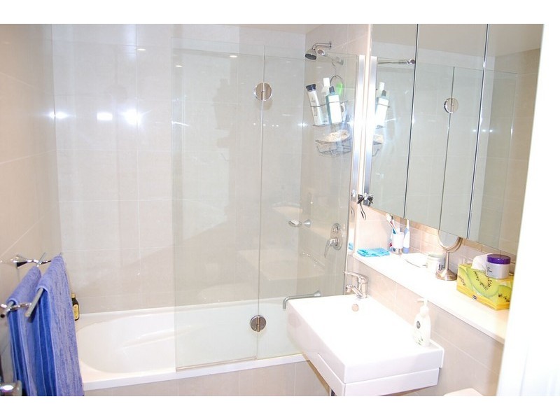 35/11 BAY DRIVE, Meadowbank NSW 2114