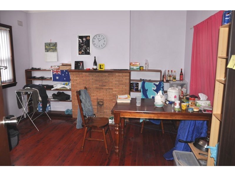 8 Terry Rd, Eastwood NSW 2122