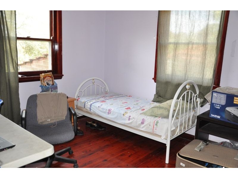 8 Terry Rd, Eastwood NSW 2122