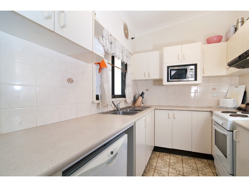 2 Pooley Street, Ryde NSW 2112