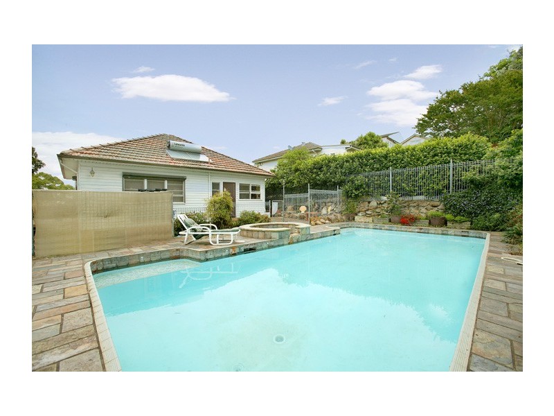 12 Bernard Avenue, Gladesville NSW 2111