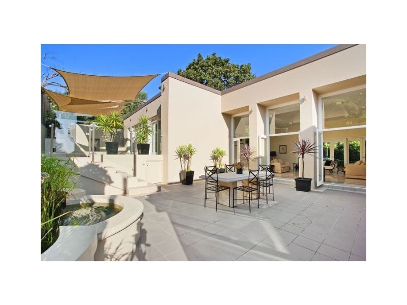 16 Sarner Road, Greenwich NSW 2065