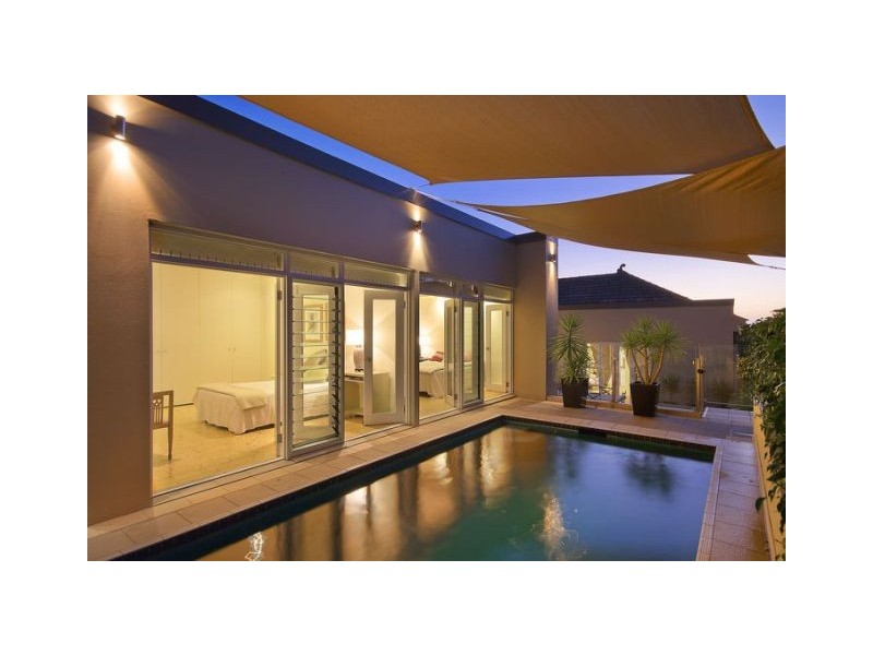 16 Sarner Road, Greenwich NSW 2065