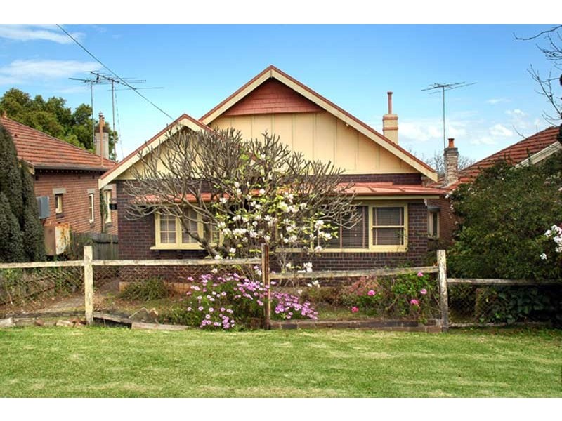 8 Farm Street, Gladesville NSW 2111