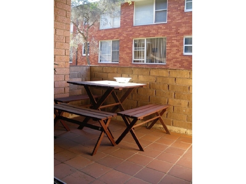 18/36 Wharf Road, Gladesville NSW 2111