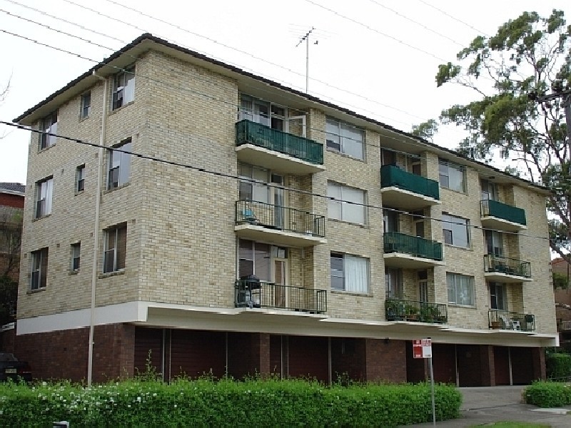 2/23 Meriton Street, Gladesville NSW 2111