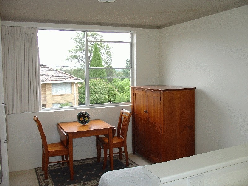 2/23 Meriton Street, Gladesville NSW 2111