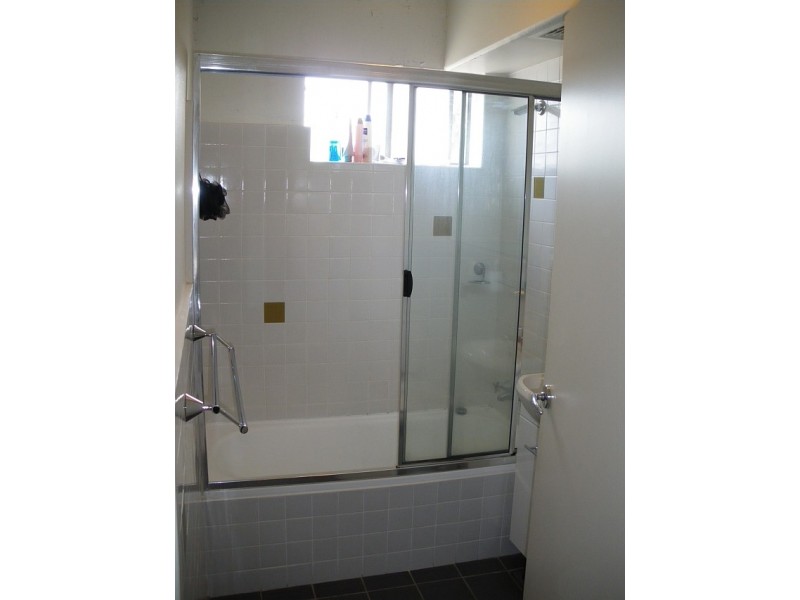 12/28  Meadow Crescent, Meadowbank NSW 2114