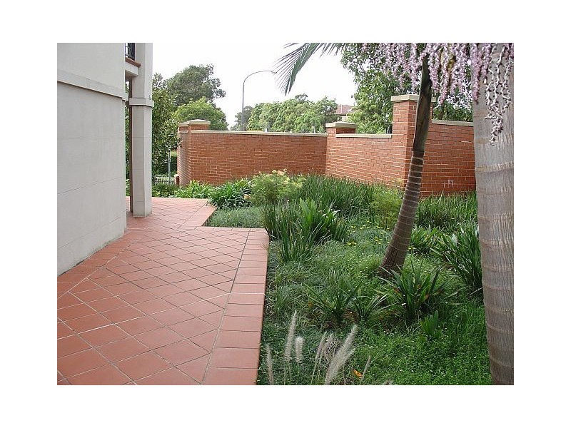 2/28 Mortimer Lewis Drive, Huntleys Cove NSW 2111