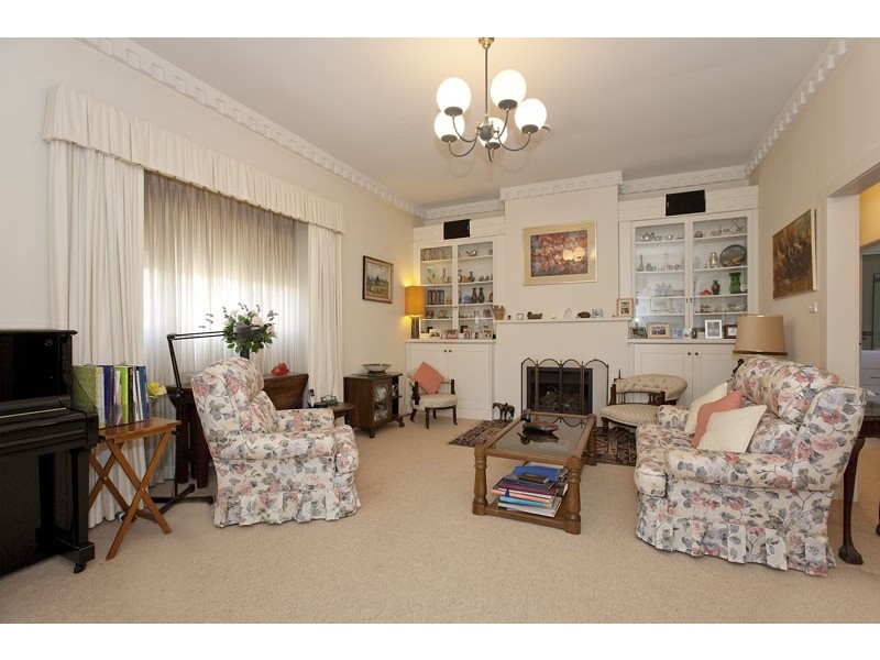 27 Auburn Street, Hunters Hill NSW 2110