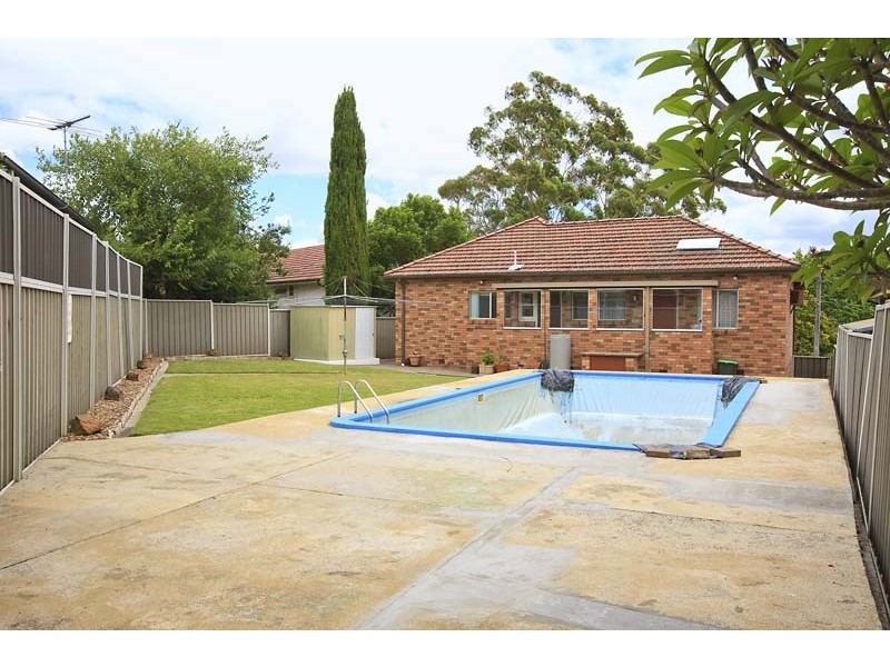 11 Laura Street, Gladesville NSW 2111