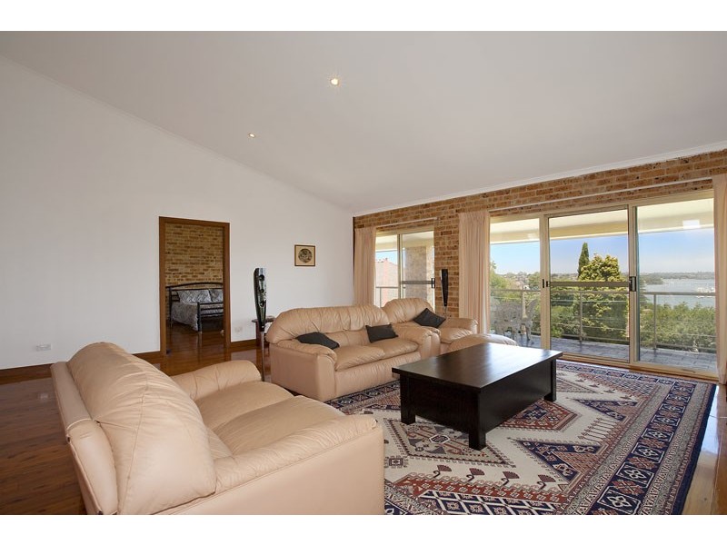 33 Amiens Street (cnr Meriton Street), Gladesville NSW 2111