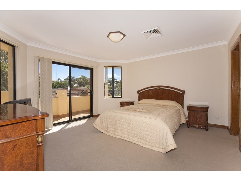 81 Western Crescent, Gladesville NSW 2111