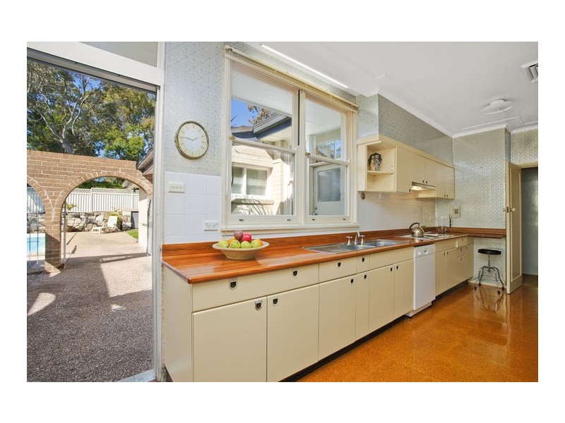 38 Killarney Drive, Killarney Heights NSW 2087