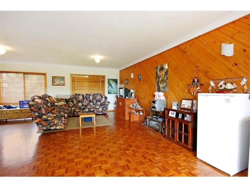 17 Peninsula Drive, North Batemans Bay NSW 2536