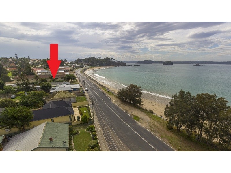 398 Beach Road, Batehaven NSW 2536