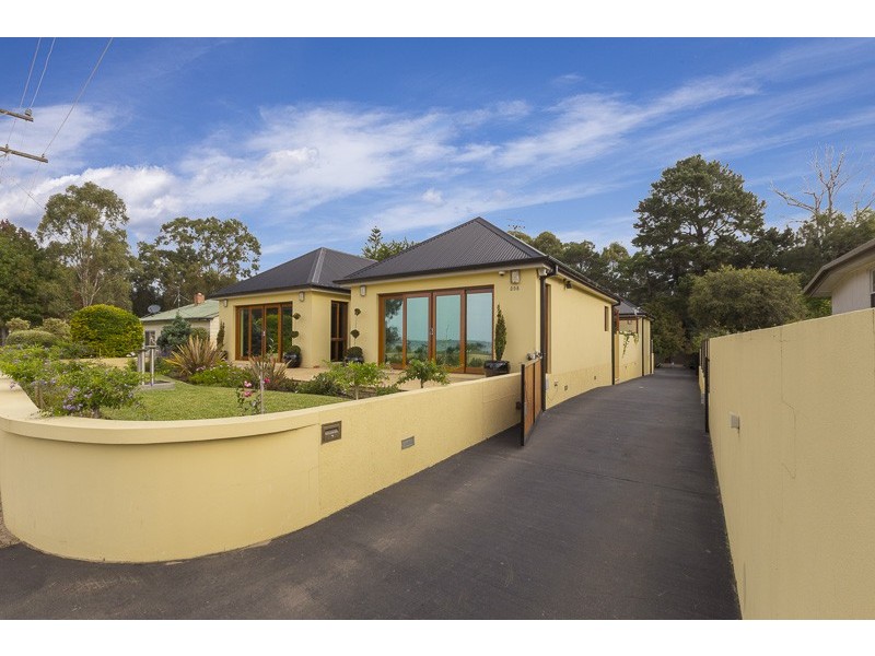 398 Beach Road, Batehaven NSW 2536