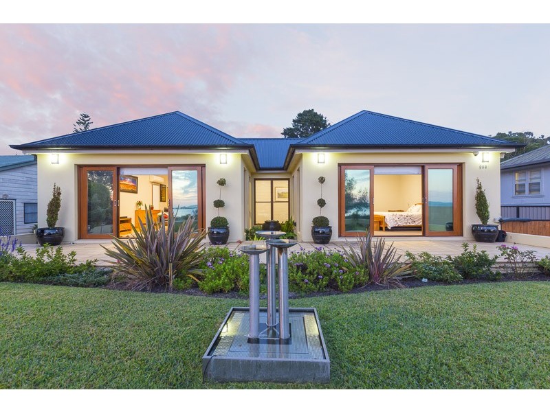 398 Beach Road, Batehaven NSW 2536