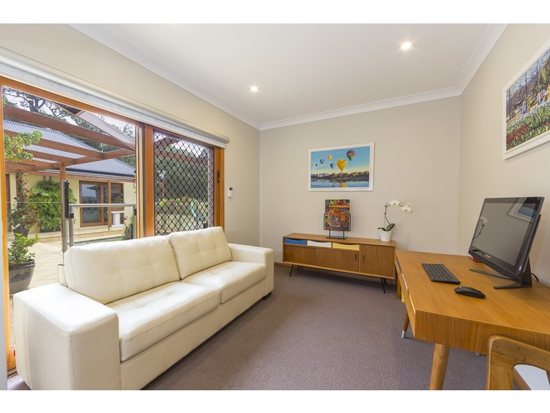 398 Beach Road, Batehaven NSW 2536