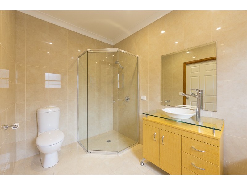 398 Beach Road, Batehaven NSW 2536