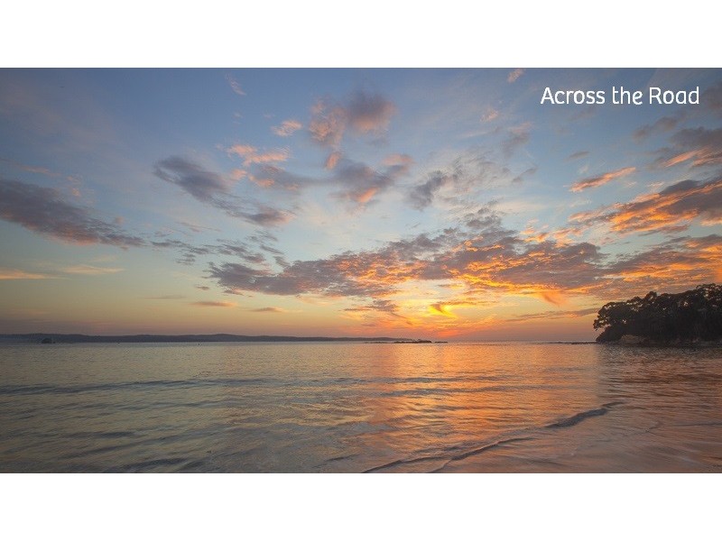 398 Beach Road, Batehaven NSW 2536