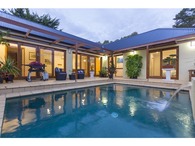 398 Beach Road, Batehaven NSW 2536