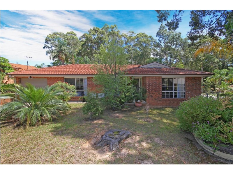 5 Lisa Place, Sunshine Bay NSW 2536