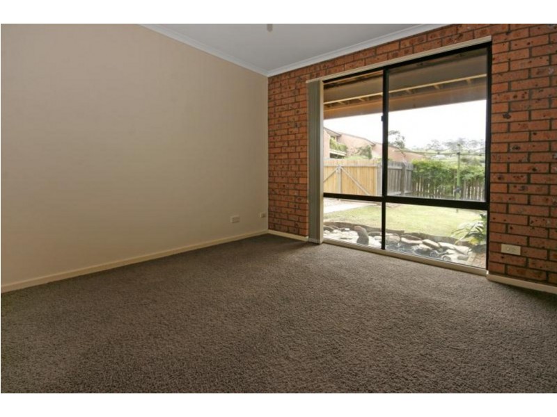 2/2 Eric Fenning Drive, Surf Beach NSW 2536