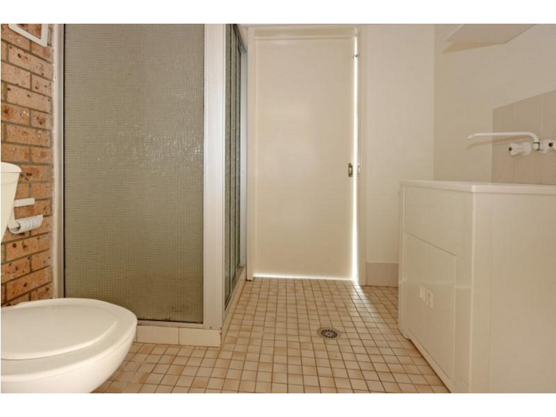 2/2 Eric Fenning Drive, Surf Beach NSW 2536