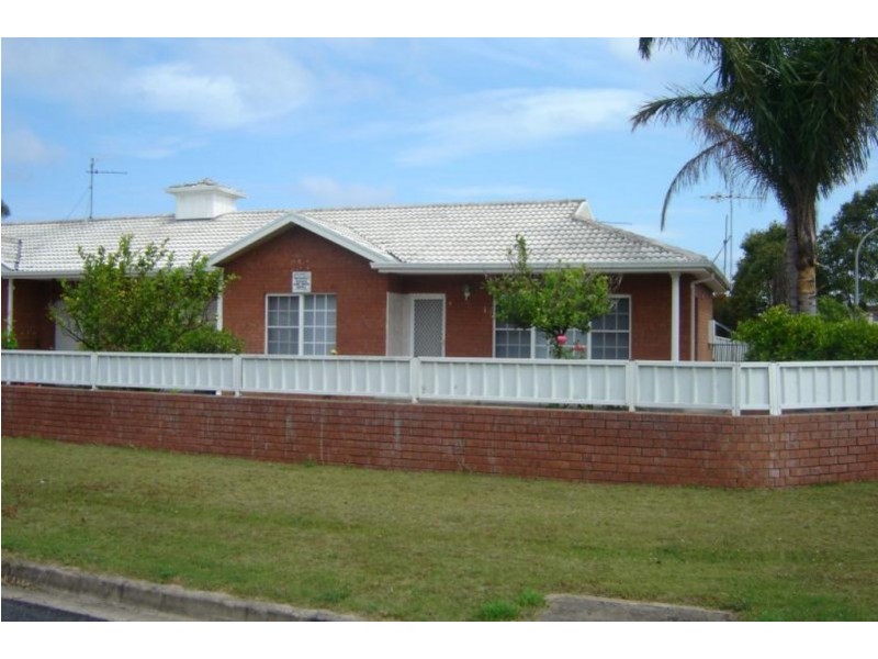 1/10 Tristania Parade, Maloneys Beach NSW 2536