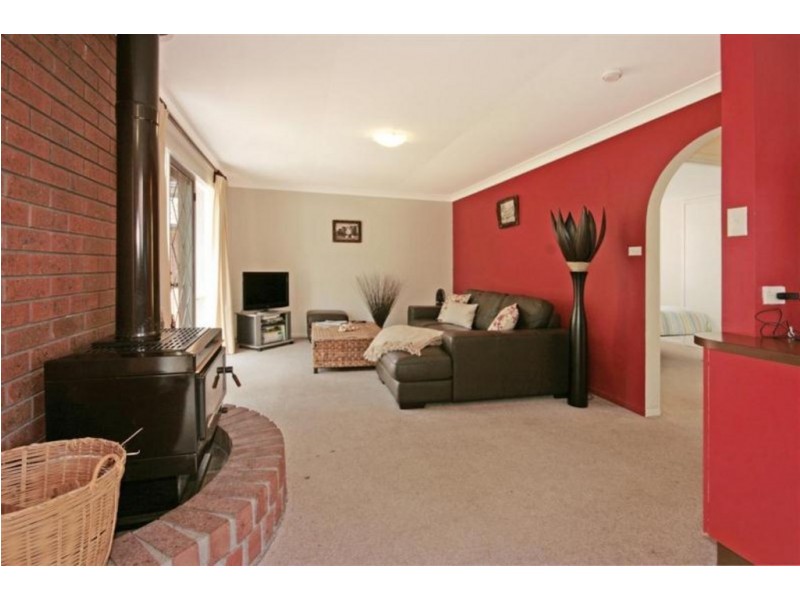 103 Maloneys Drive, Maloneys Beach NSW 2536