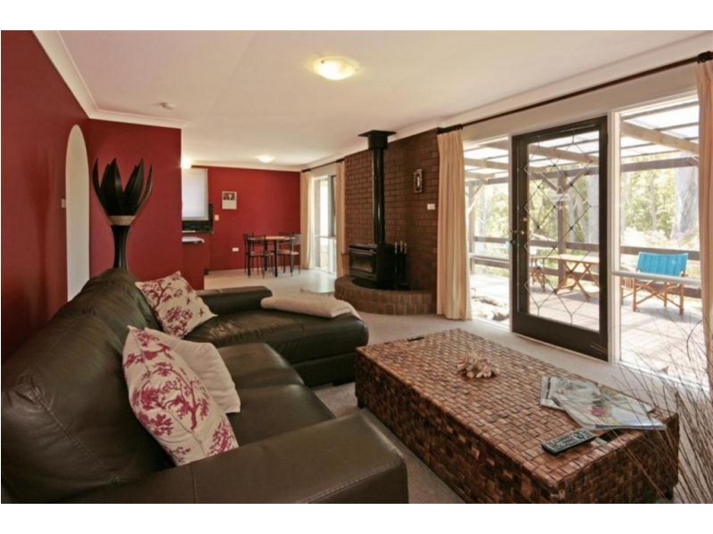 103 Maloneys Drive, Maloneys Beach NSW 2536