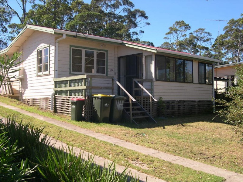 129 Beach Road, Sunshine Bay NSW 2536