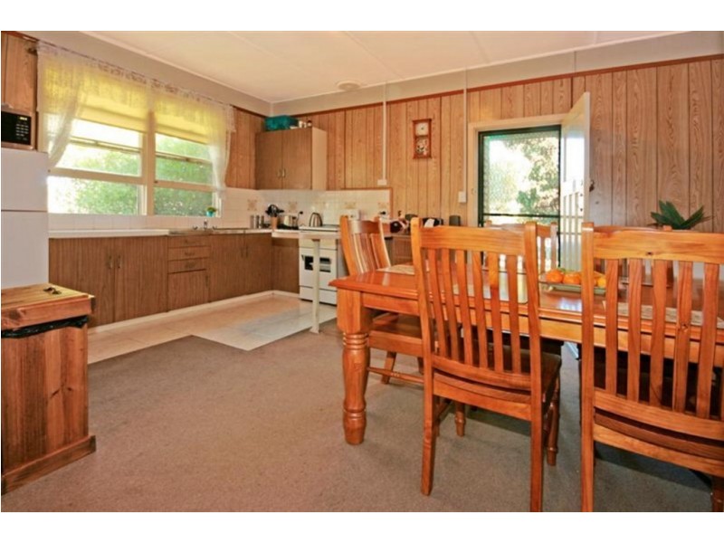 4 Calton Road BATEHAVEN, Batehaven NSW 2536