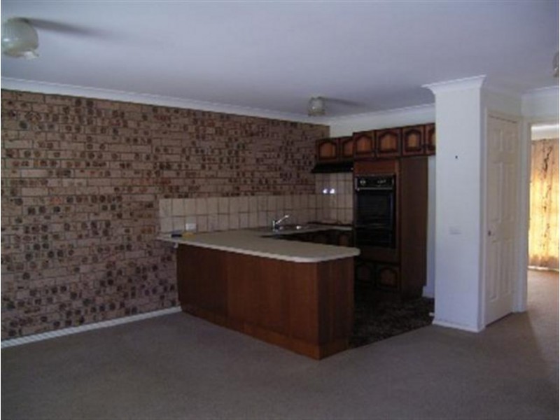 7/11 Beechwood Court, Sunshine Bay NSW 2536