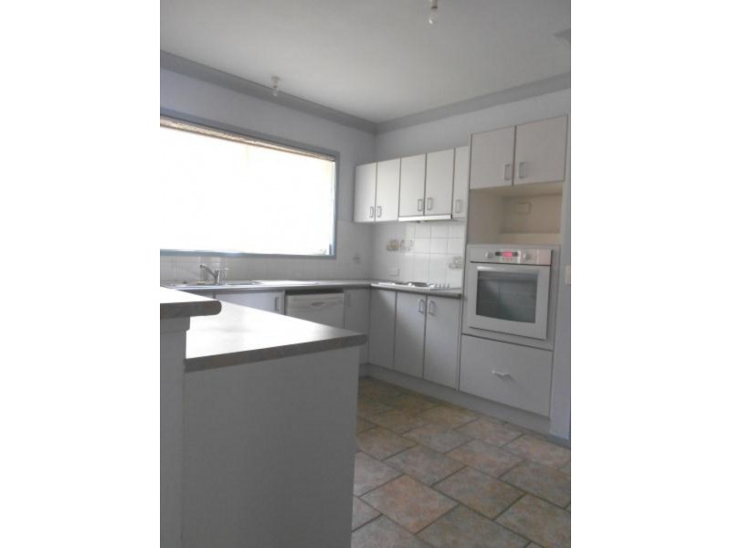 37 Karoola Crescent, Surfside NSW 2536